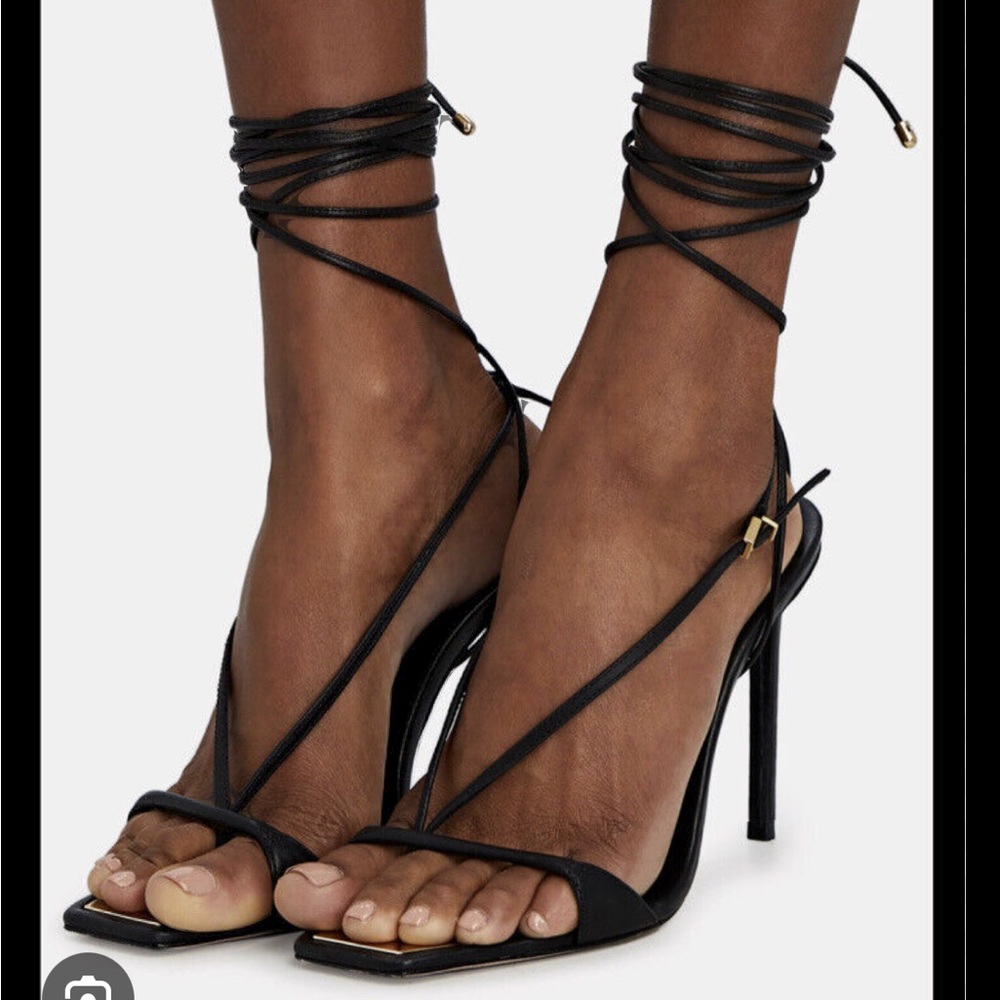 [NWT + dust bag] Schutz Vikki heels